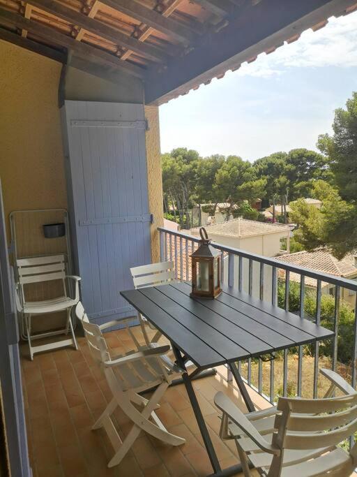 T 2 A 5 Mn A Pied De La Mer Sanary-sur-Mer Esterno foto